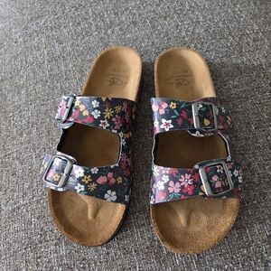Bobbie Brooks Flower Hawaii Style Buckled Cork Sandals Women's Sz M 7/8